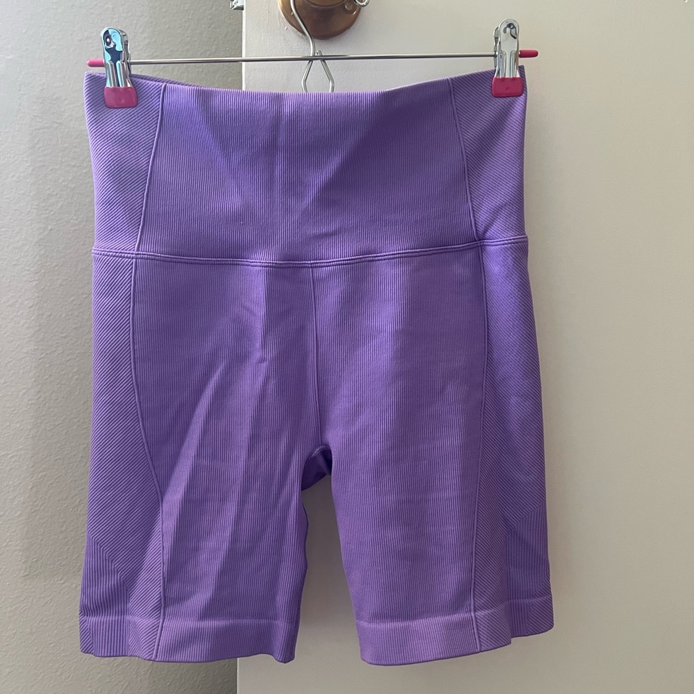 Target All In Motion Ribbed Sculpting Biker Shorts M